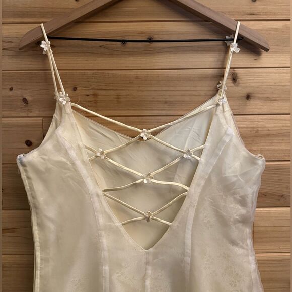 Vintage Zum Zum Niki Livas Size Medium Pale Daffodil Cross Back Floral Ball Gown - Picture 10 of 16